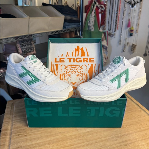 Le Tigre Shoes - #311: Le Tigre White and Green Men's size8/ Women’s size10 Sneakers